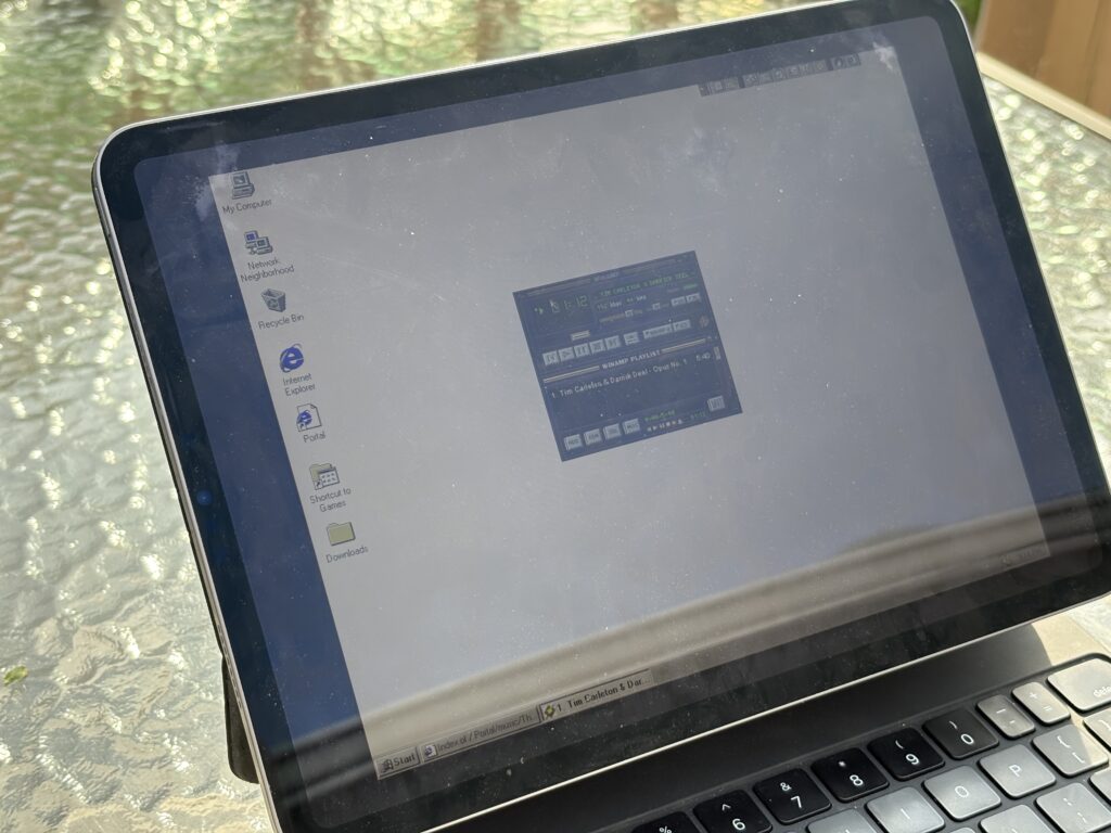 Windows 95 on UTM SE on an iPad Pro with Magic Keyboard. Note you're better off using Windows 98, but this does work as well.